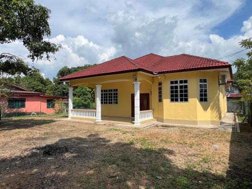 Mutiara Villa Homestay - Comfort Away From Home in Merlimau