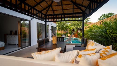 2 bedrooms, 3 beds