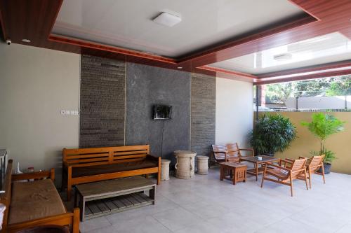 RedDoorz Syariah near Pascasarjana UGM 3 - 편의 시설/서비스