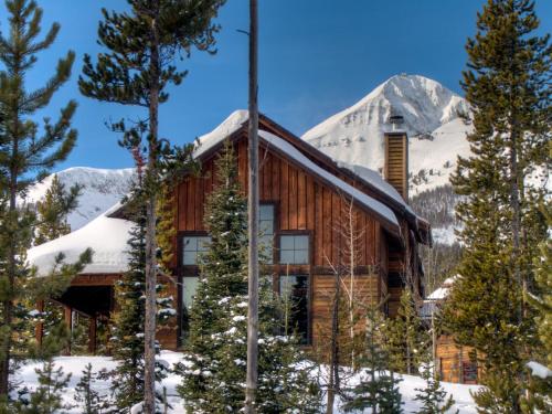 Moosewood Retreat in Gallatin Gateway, USA