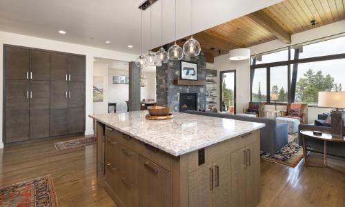 Silvertip Cabin 16 Alpine Bend in Big Sky, USA
