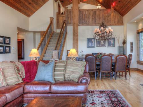 Cowboy Heaven Luxury Suite 6D in Big Sky, USA
