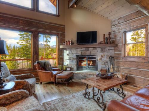Powder Ridge Cabin Oglala 2A in Big Sky, USA