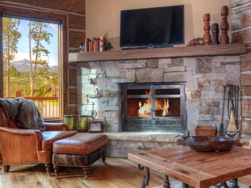 Powder Ridge Cabin Oglala 2A in Big Sky, USA