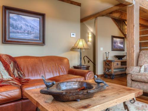 Powder Ridge Cabin Oglala 2A in Big Sky, USA