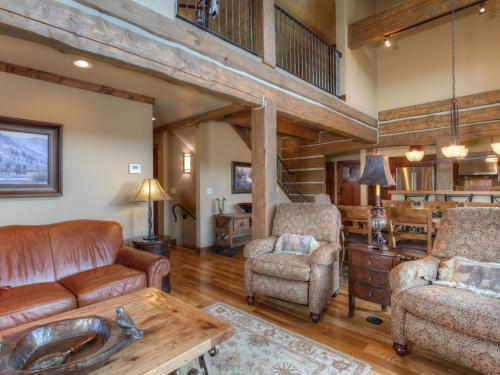 Powder Ridge Cabin Oglala 2A in Big Sky, USA