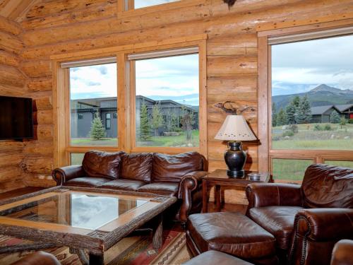 MDW Red Feather Lodge in Big Sky, USA