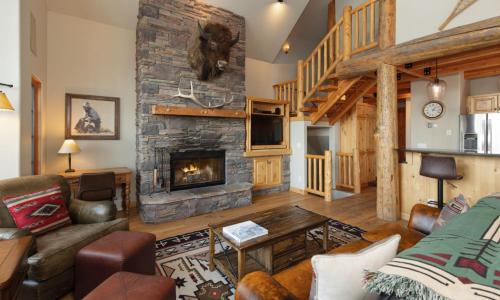 Moonlight Mountain Home 44 Cowboy Heaven in Big Sky, USA
