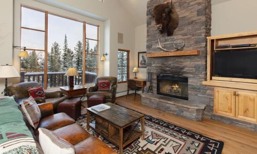 Moonlight Mountain Home 44 Cowboy Heaven in Big Sky, USA