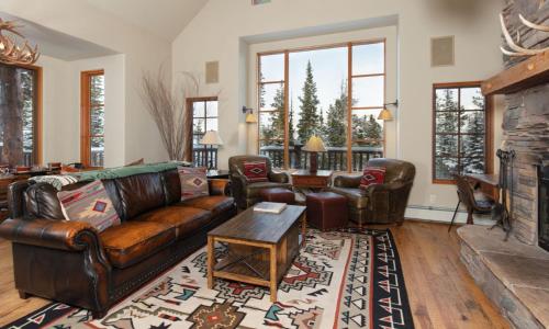 Moonlight Mountain Home 44 Cowboy Heaven in Big Sky, USA