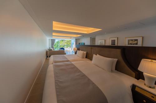 【Dinner Time 17:00~17:30】Deluxe Jacuzzi Suite with French dinner