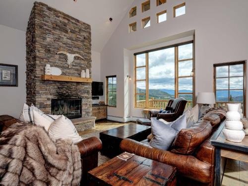 Alpine Meadows Chalet 5 Silver Star in Big Sky, USA