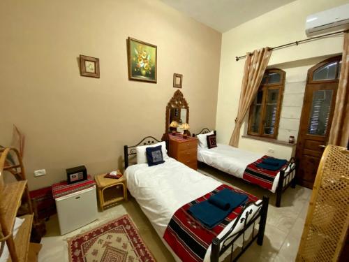 BREAD HOUSE BREAD HOUSE