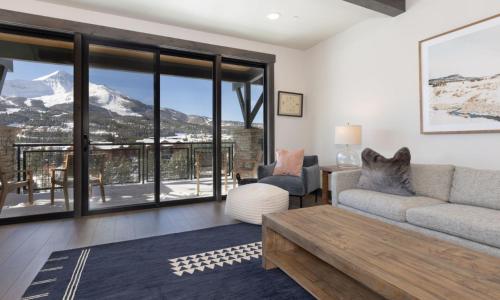 Mountain Lake 402C in Big Sky, USA