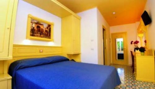 Hotel Astoria Sorrento Stop at Hotel Astoria Sorrento to discover the wonders of Sorrento. Featuring a complete list of amenities, guests will find their stay at the property a comfortable one. 24-hour front desk, luggage s