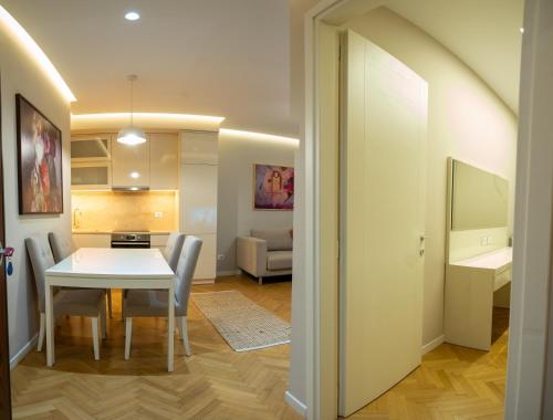 Center Tirana Liv apartment, Tirana (foto 9)