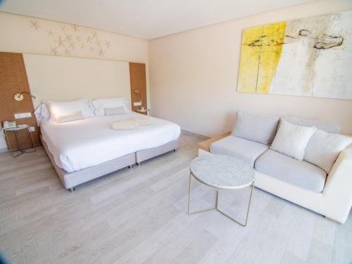 Melbeach Hotel & Spa - Adults Only - image 5