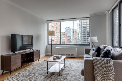 Midtown 1br w doorman wd nr Times Square NYC-1351, New York (Foto 2)