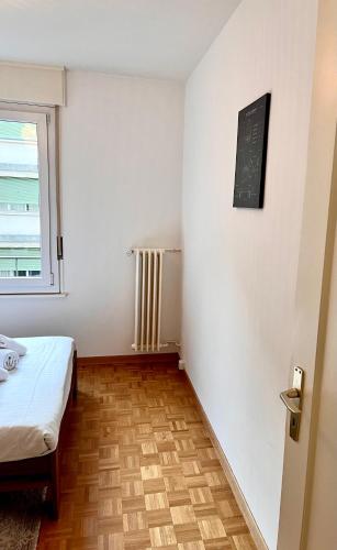  2 BR Cosy Apartment next to Lake in Genf