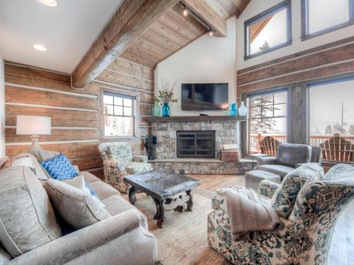 Powder Ridge Cabin Manitou 5 in Big Sky, USA