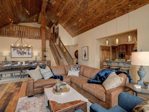 Cowboy Heaven Luxury Suite 3C in Big Sky, USA