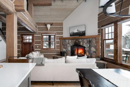 Powder Ridge Cabin Manitou 19 in Big Sky, USA