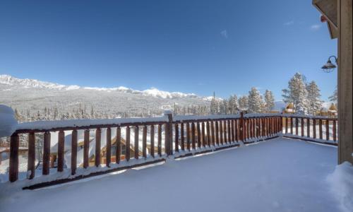 Moonlight Mountain Home 7 Bull Dogger in Big Sky, USA
