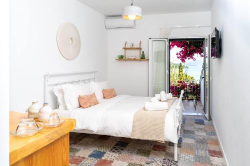 Islands View – Nidri, GA