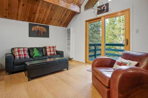 FINNIANS CHALET - Close to Slopes and Lake in Big Bear Lake, USA