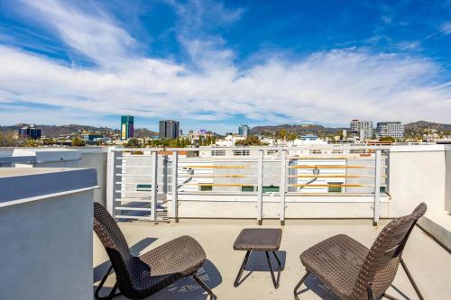 บริการและสิ่งอำนวยความสะดวก, Hollywood 3br nr coffee movies hiking LAX-1155 near สุสานฮอลลีวูด