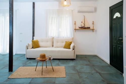 Islands View – Nidri, GA