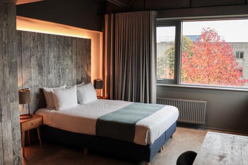 room detail thumbnail 0