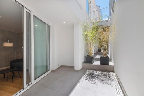 Lisbon Oriente Apartments by Olala Homes 4
