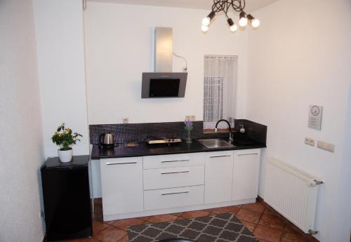 Cocina, Noclegi "Poza Szlakiem" in Walbrzych