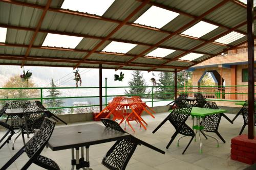 Facilities, Guruchhaya hotel and cottages in Manali