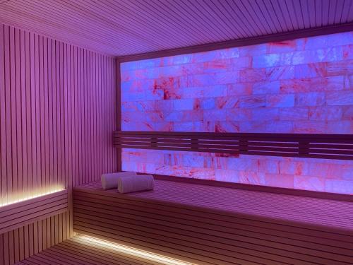 Badstue, Hôtel Aux Vieux Remparts, The Originals Relais in Provins