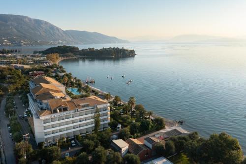 Elea Beach Hotel - image 10