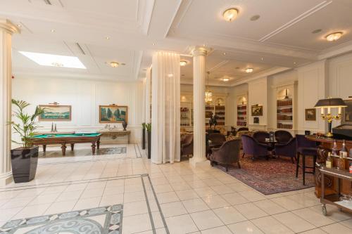Stanhope Hotel by Thon Hotels - image 7