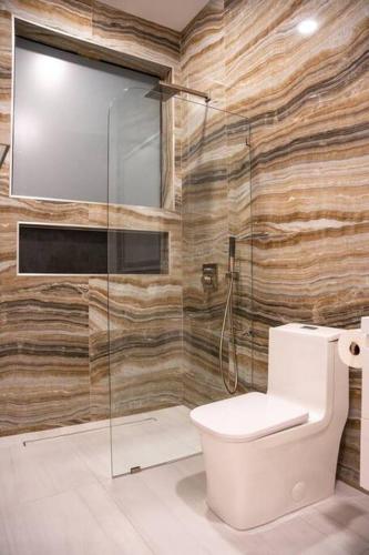 Berkeley Hills Retreat 6 BR/ 6 BA Berkeley Hills Retreat 6 BR/ 6 BA