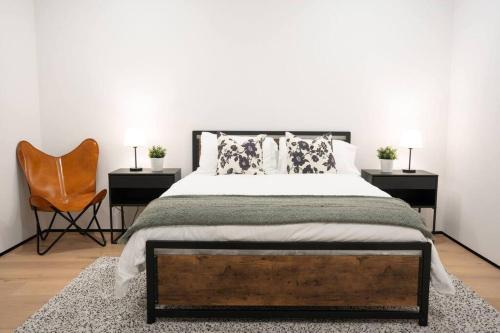 Berkeley Hills Retreat 6 BR/ 6 BA Berkeley Hills Retreat 6 BR/ 6 BA