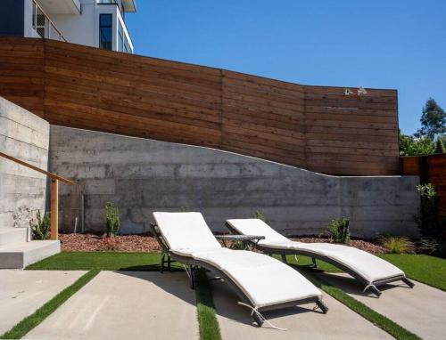 Berkeley Hills Retreat 6 BR/ 6 BA Berkeley Hills Retreat 6 BR/ 6 BA