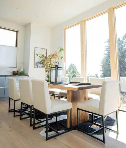 Berkeley Hills Retreat 6 BR/ 6 BA Berkeley Hills Retreat 6 BR/ 6 BA