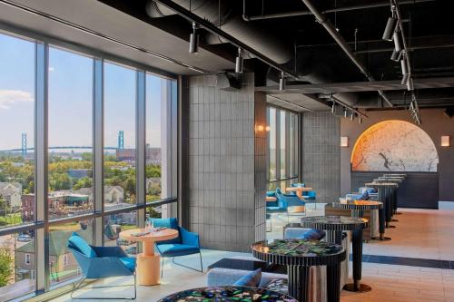 The Godfrey Detroit, Curio Collection By Hilton in Detroit, USA