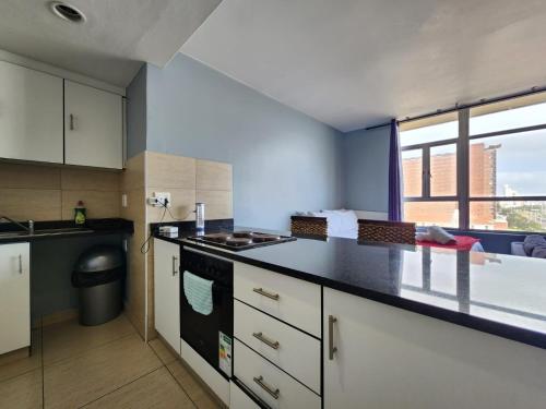 Tenbury Beach Apartment 604 - Tap to explore photos