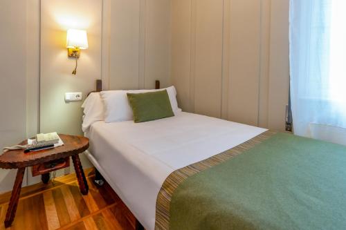 1 twin bed