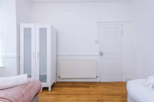 Spacious 4-Bed House Manchester, Manchester (fotografie 8)