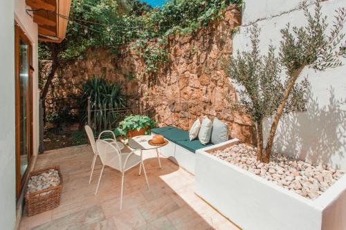 Dracos Hotel - image 10