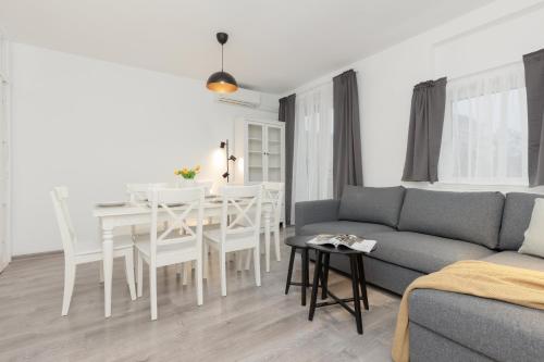 Apartments City Center by Renters - image 3