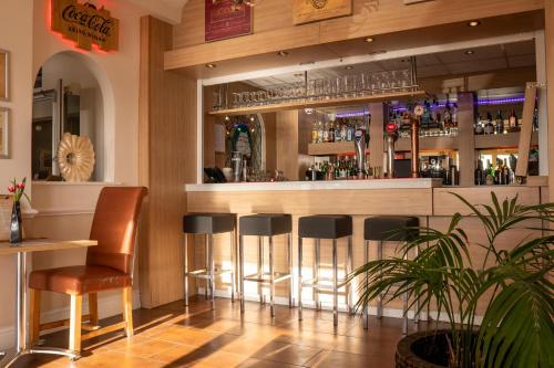 Pub/Lounge, Best Western Princes Marine Hotel in Hove
