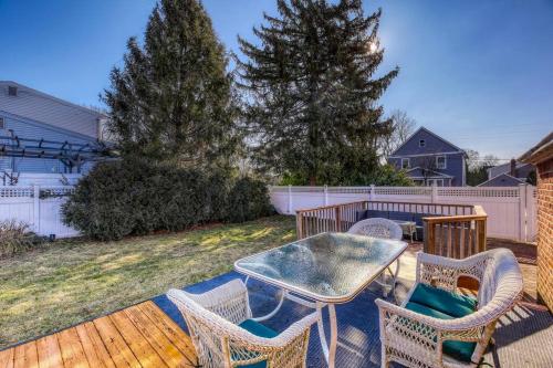 Family Home near NY Beach - Private Workspace in Рослін (Нью-Йорк)